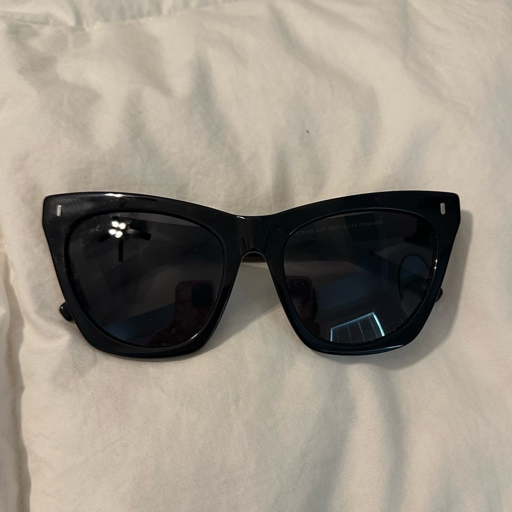 Stylish Black Sunglasses
